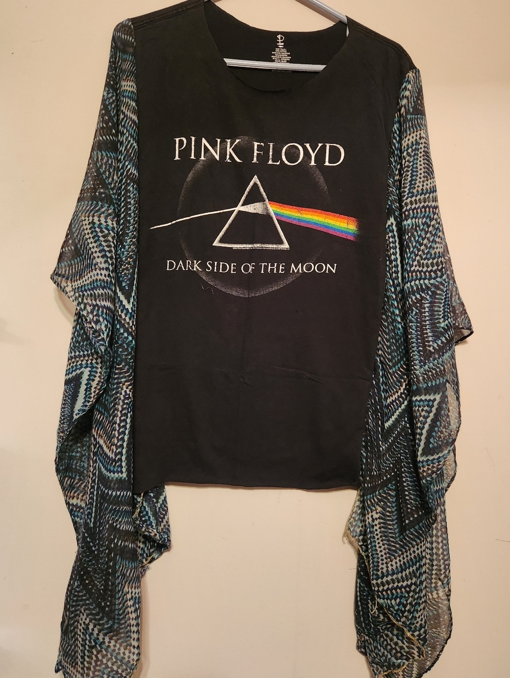 Upcycled Tee Shirt/ Poncho PINK FLOYD